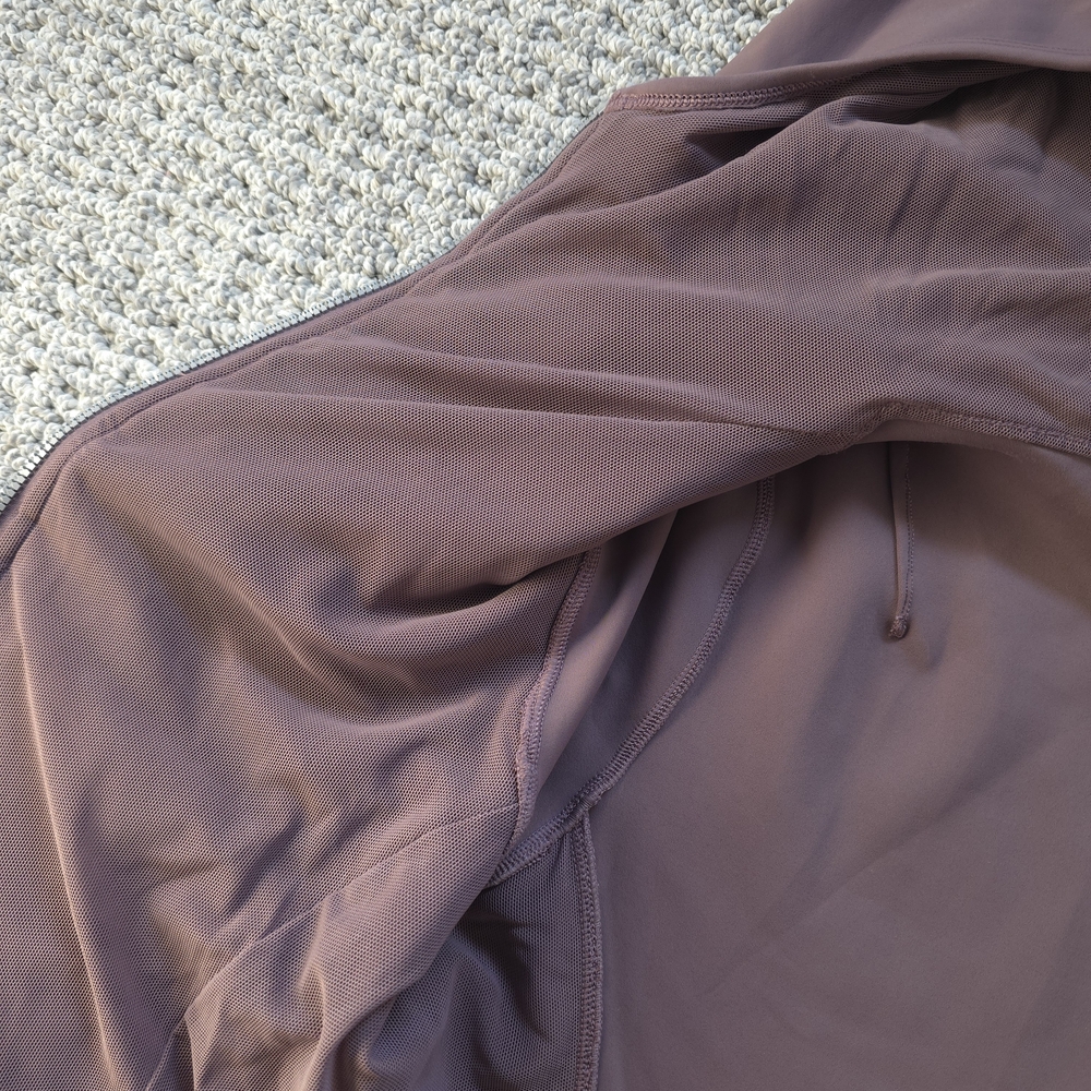 lululemon Ruched Jacket, Like-New Condition - Picture 5 of 14